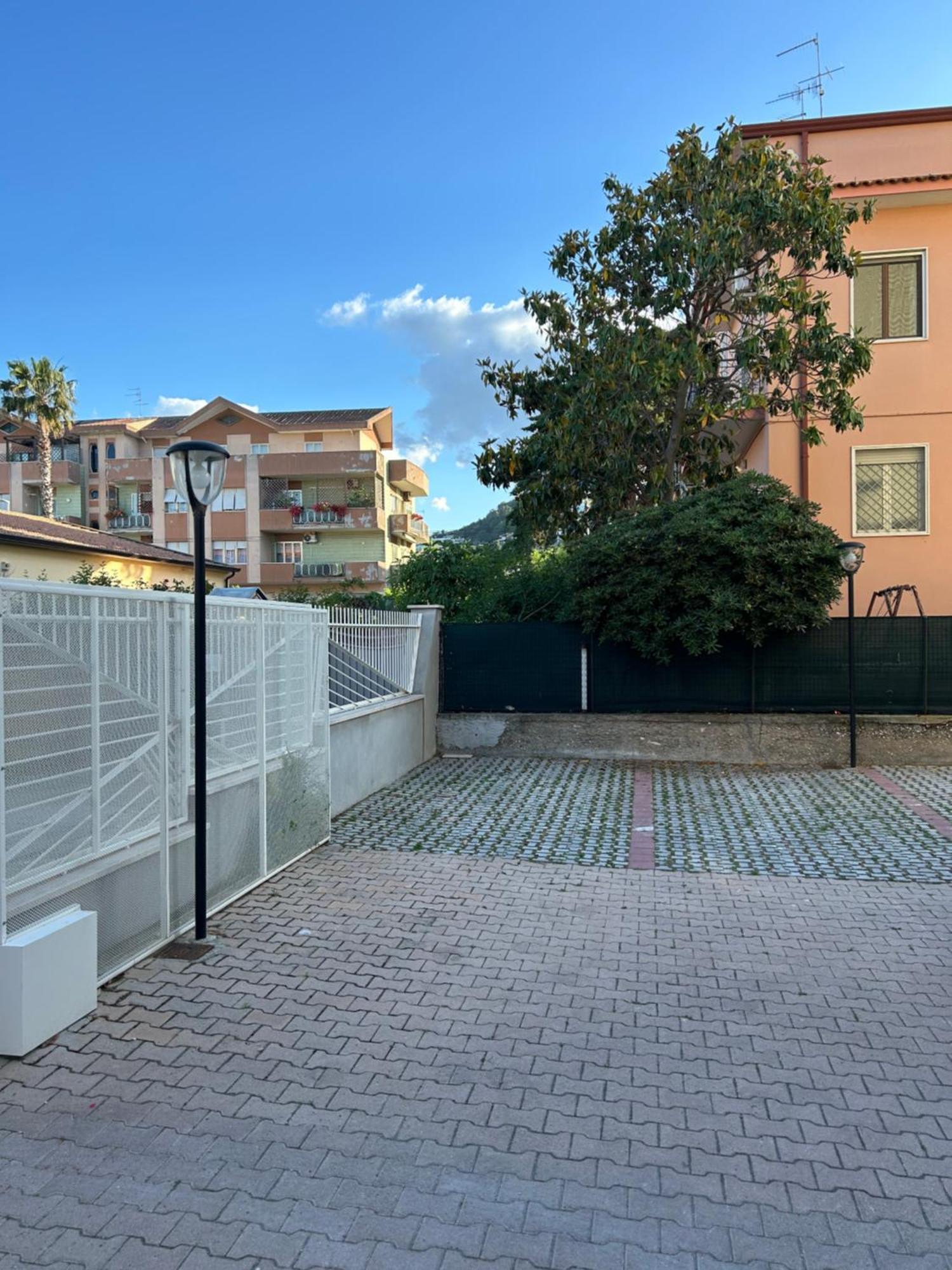 פסקרה Appartamento Zona Residenziale, Due Passi Dal Mare מראה חיצוני תמונה